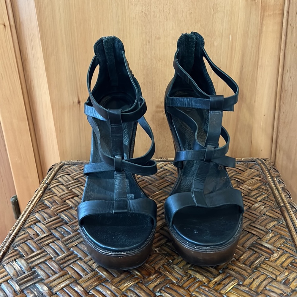 Black Ugg Heels - Picture 2 of 7